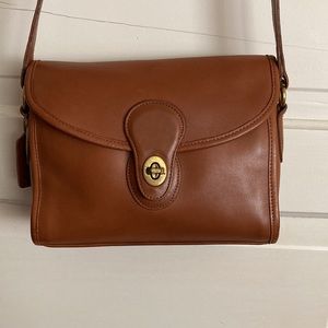 Vintage Original 1990’s Coach turn lock bag British tan glove tanned leather